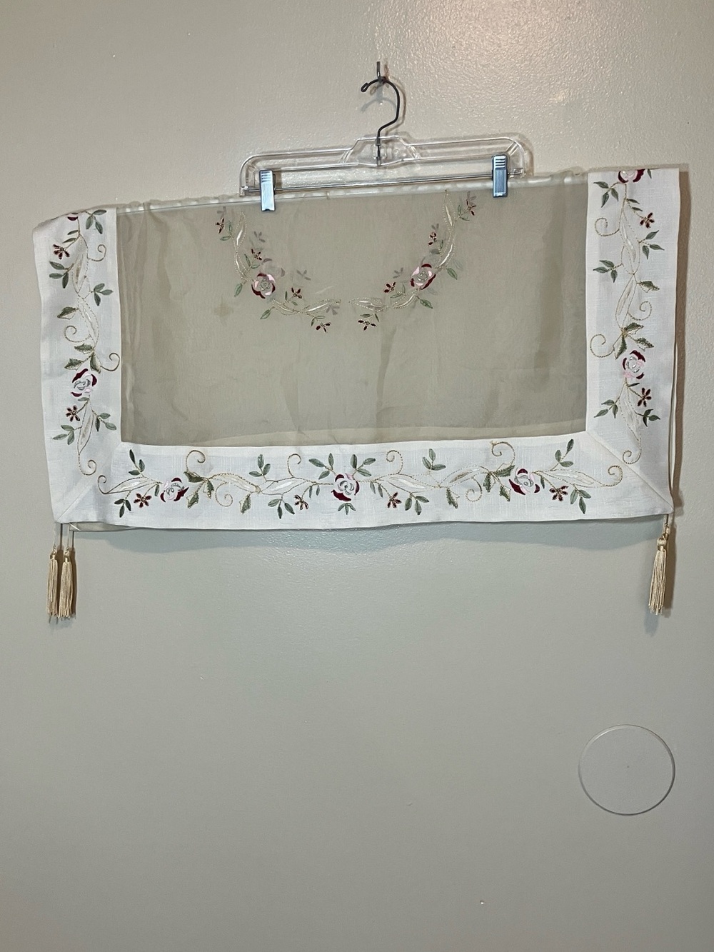 Cream Gray Rose Tassel Embroidered Floral Tablecloth